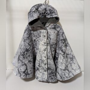 Ollie & Moose | Handmade Car Seat Safety Poncho Blanket